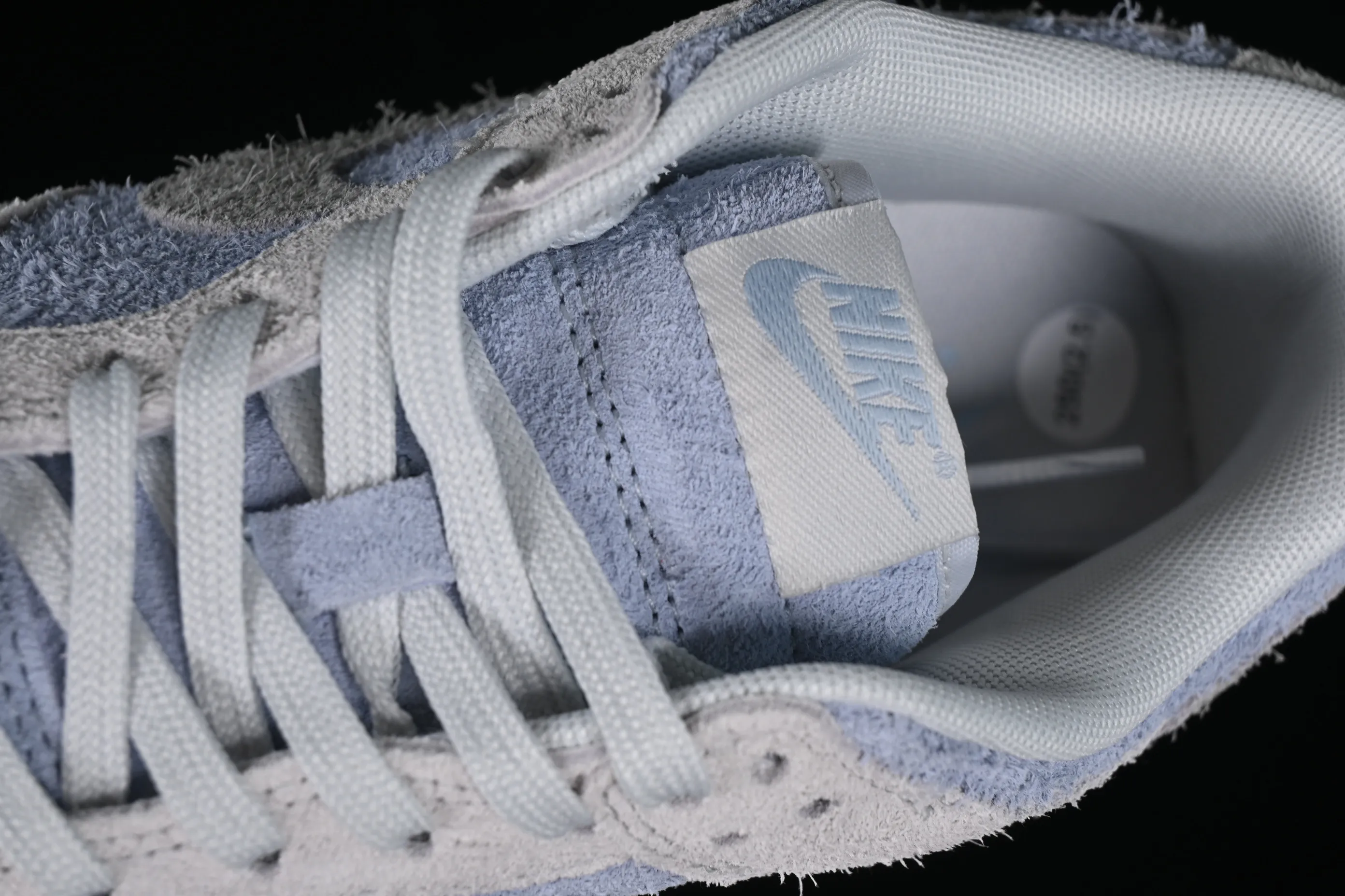All categories Nk SB Dunk series Nk SB Dunk Low low-top sneakers Nk Dunk Low Frozen 2.0 SB low-top casual sneakers FZ3779-025